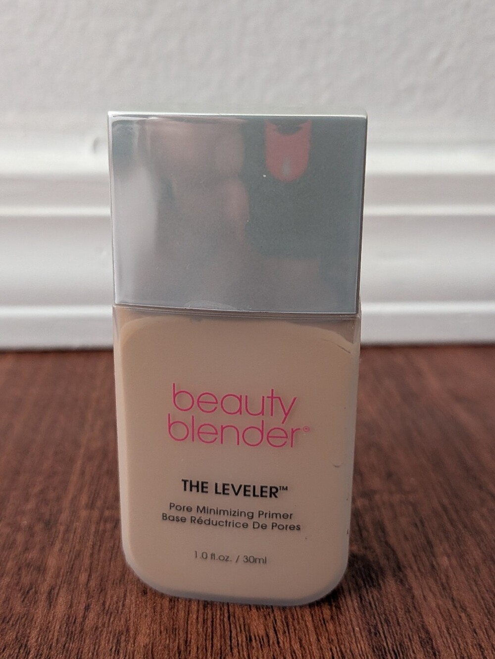 beautyblender THE LEVELER™ Pore Minimizing Primer, a smoothing primer